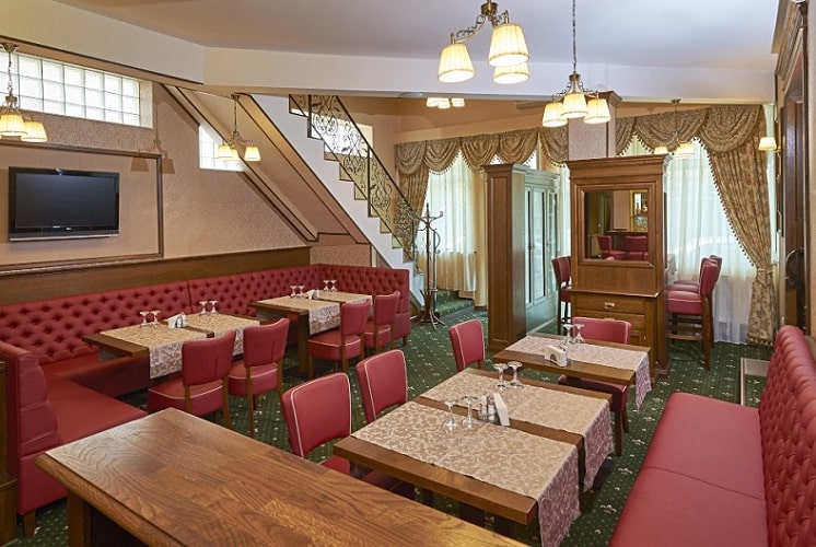 Imagine hotel Ambient orasul Brasov