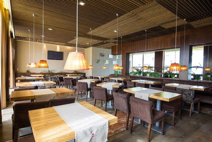 Imagine hotel Stop orasul Brasov 15